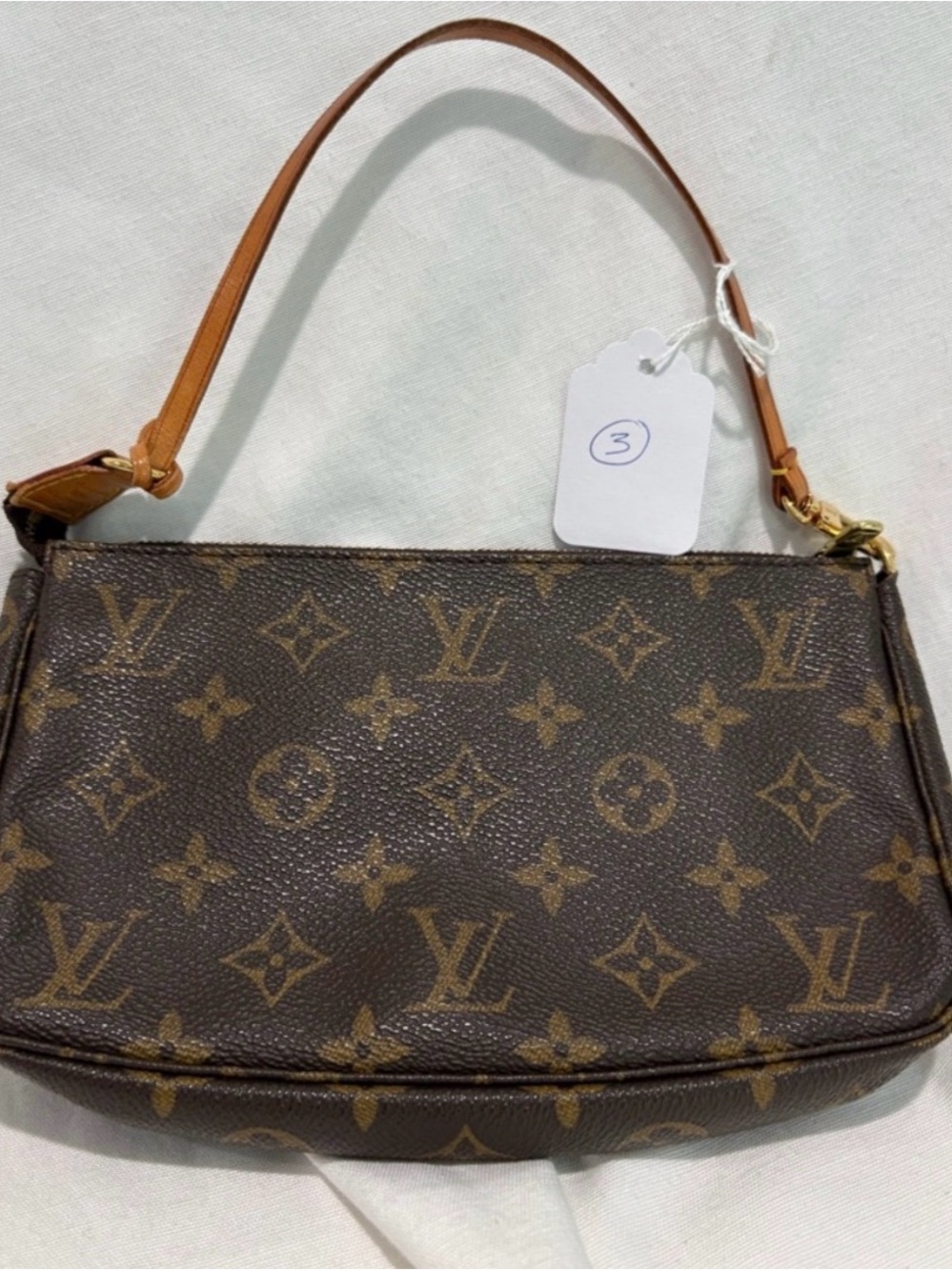 Authentic Louis Vuitton Pochette Accessoires Monogram wristlet w/ Certificate - Picture 2 of 4